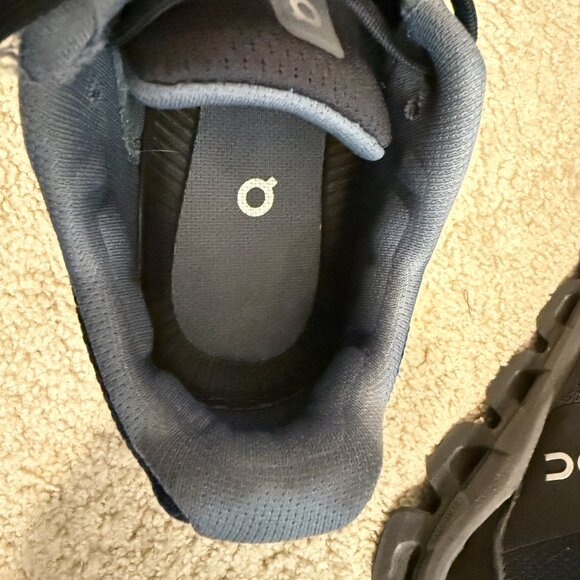 $169 Authentic ON Running Swiss Engineering Women's Black Sneakers Sz.7.5 - Picture 6 of 12